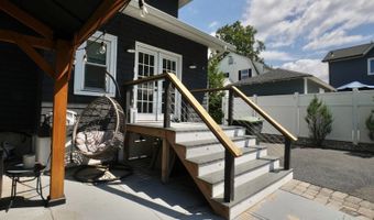 26 Oneil St, Bergenfield, NJ 07621