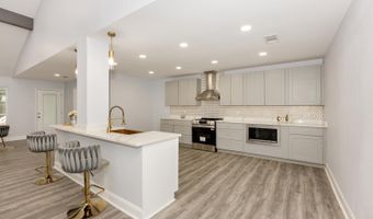 8591 Wakefield Ave, Baton Rouge, LA 70806