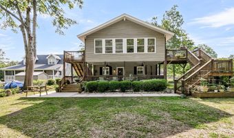 107 Jacks Ln, Bonneau, SC 29431