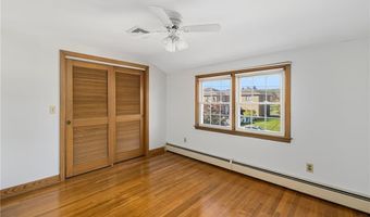 28 Hybrid Dr, Cranston, RI 02920