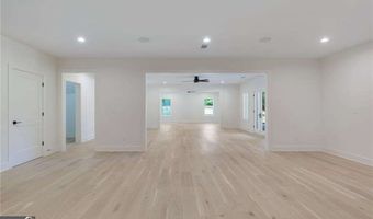 290 Christopher Robin Rd, Alpharetta, GA 30005
