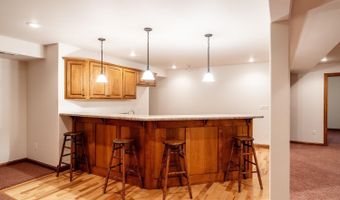 27 Hilltop Drive Dr, Buffalo, WY 82834