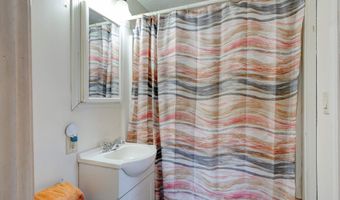 35 Bunker Hill Rd, Auburn, NH 03032