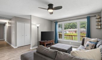 2944 Monroe Dr, Ames, IA 50010
