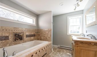 115 Sutton Ave, East Providence, RI 02914