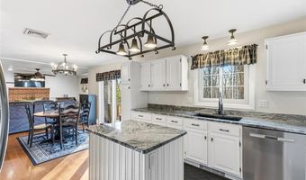 11 Southbury Rd, Cumberland, RI 02864