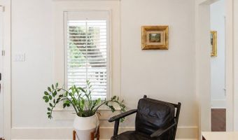 211 MONTCLAIR St, Alamo Heights, TX 78209