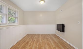 29 Pepper Bush Trl, Narragansett, RI 02874