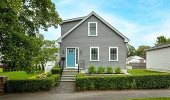 51 Collins St, Bristol, RI 02809