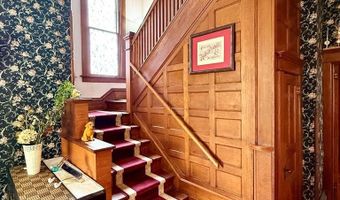 619 Q St, Aurora, NE 68818