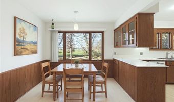 1823 Gramsie Rd, Arden Hills, MN 55112