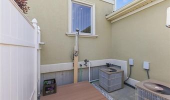 25 Narragansett St, North Kingstown, RI 02852