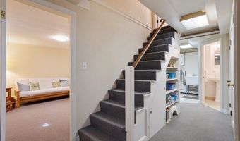 15 Thoreau Rd, Acton, MA 01720