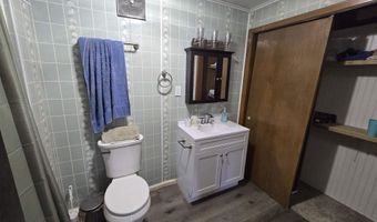 1800 White Dr, Batesville, AR 72501