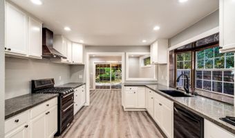 5346 Montecito Ave, Santa Rosa, CA 95404