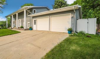 12907 Prairiewood Dr, Aberdeen, SD 57401
