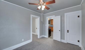 411 W Chestnut Ave, Arkansas City, KS 67005