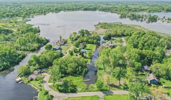 41147 N Lincoln Ave, Antioch, IL 60002