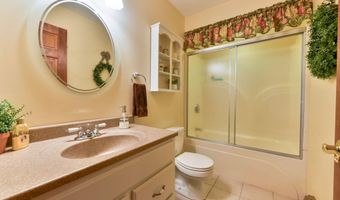 625 McKay Rd, Amsterdam, NY 12010
