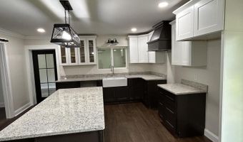 1104 W Church St, Booneville, MS 38829