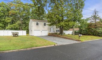32 Pine Tree Dr, Bayville, NJ 08721