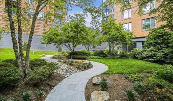2001 15TH St N 608, Arlington, VA 22201
