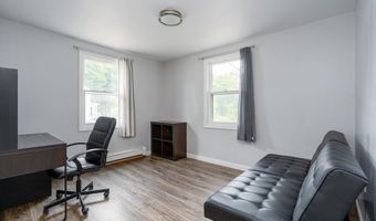 14 2nd St, Rochester, NH 03867