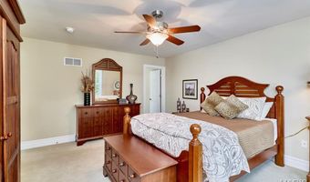 259 Meadowbrook Country Club Est, Ballwin, MO 63011