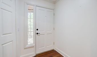 8 Cedar Pl, Camden, SC 29020