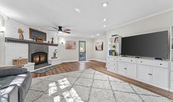 702 Dewoody Dr, Bentonville, AR 72712