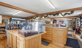 4402 220Th Trl, Amana, IA 52203