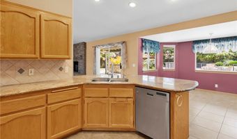 13331 Waco Dr, Apple Valley, CA 92308
