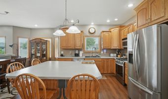 4942 Hemingway Dr, Ames, IA 50014