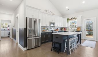 6061 Jacobs Rd SE, Acworth, GA 30102