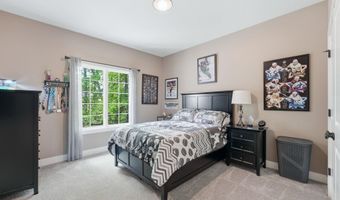 6264 Deer Hollow Rd, Auburn, IN 46706