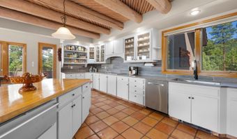 8912 S Pine Dr, Beulah, CO 81023