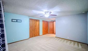 1727 N 10th St, Arkansas City, KS 67005