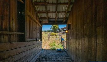 11255 Kroenig Rd, Amity, OR 97101