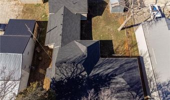 406 S Main St, Archie, MO 64725