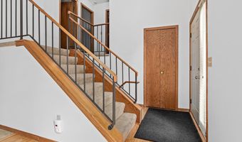 8574 134th St W, Apple Valley, MN 55124