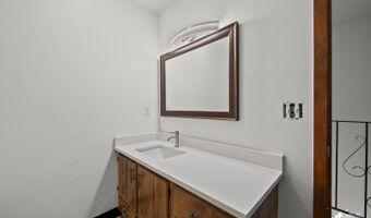 424 E Manor Ave, Anchorage, AK 99501