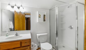 4540 Woodlow Dr, Bel Aire, KS 67220