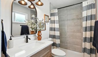 6300 TOPKE Pl NE, Albuquerque, NM 87109