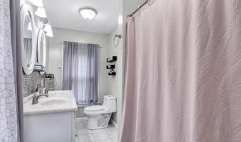 33 Murray St, Ansonia, CT 06401