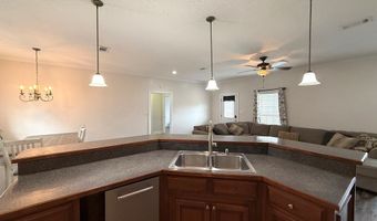 93 Oak Forrest Dr, Adel, GA 31620