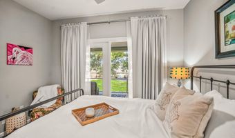 70 Dolphin Point Dr, Beaufort, SC 29907