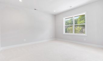 6908 GREYSWOOD Rd, Bethesda, MD 20817