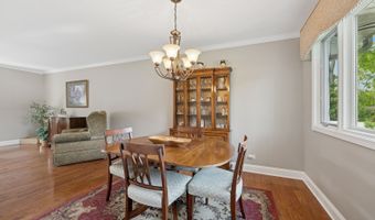 1407 N Dunton Ave, Arlington Heights, IL 60004