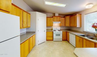 220 Antelope Dr, Battle Mountain, NV 89820