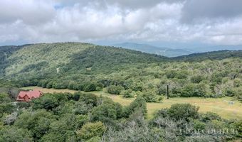 512 Oz Rd, Banner Elk, NC 28604